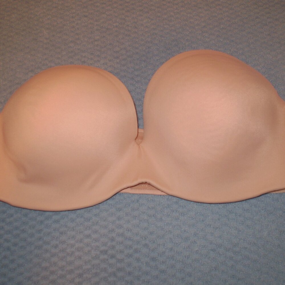 CACIQUE NUDE/BLUSH STRAPLESS/WIRE BRA SZ 40 C/NEW